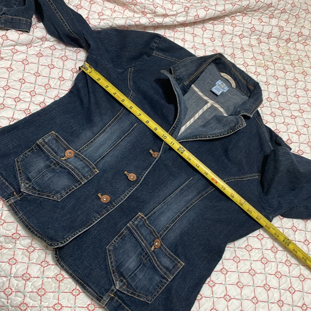 Bass denim jacket with copper buttons - Picture 5 of 6